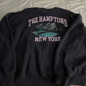 the hamptons new york crewneck